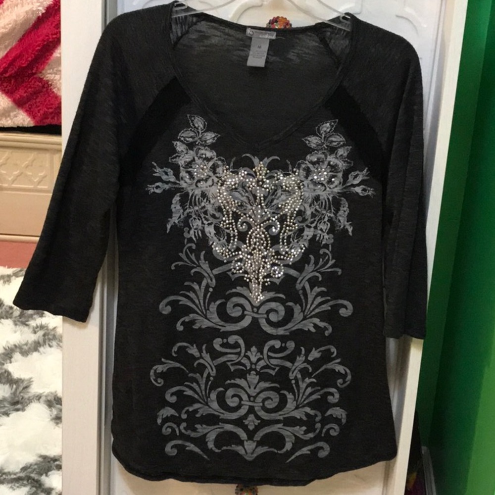 ❤️ New directions weekend top medium Final Price!